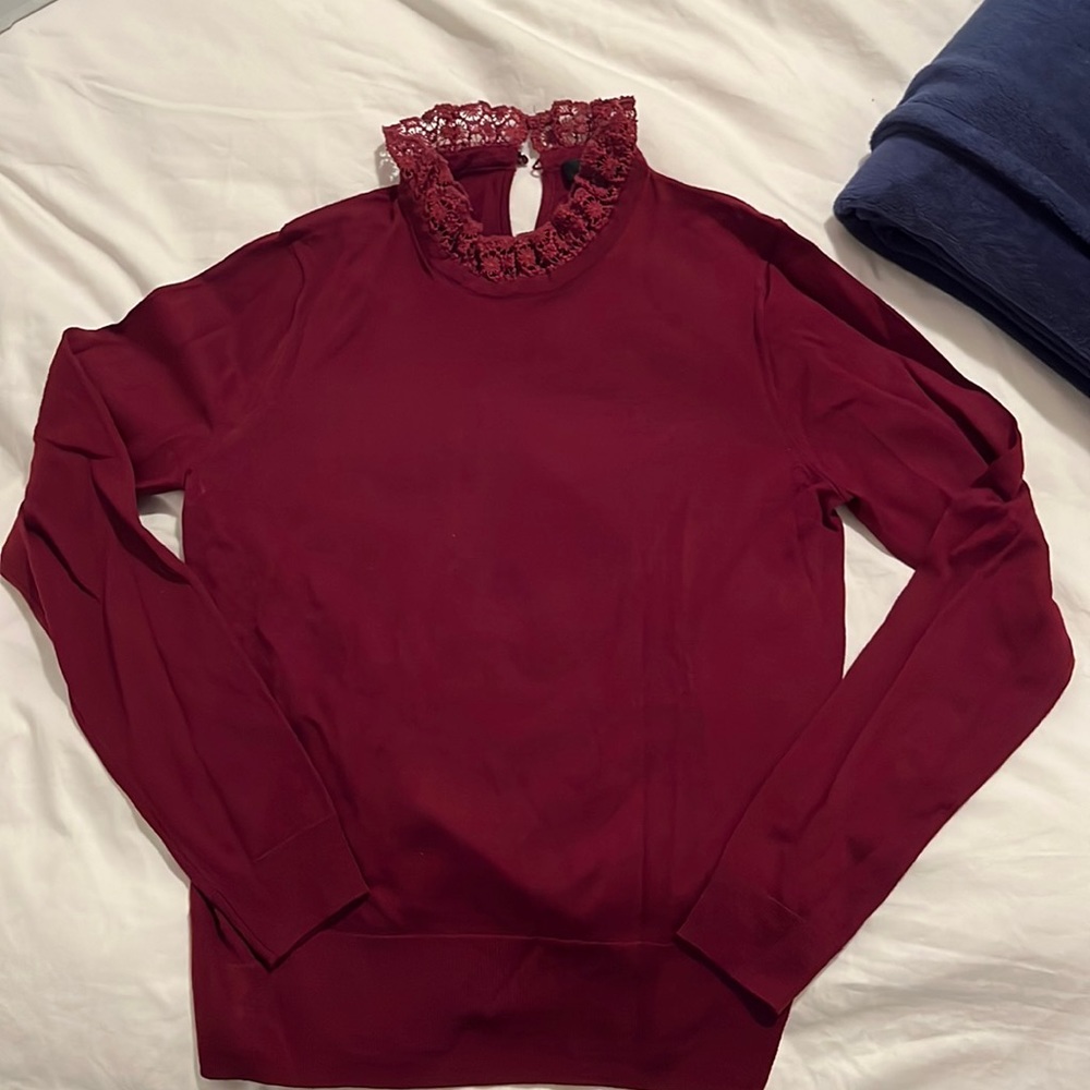 Never worn cranberry sweater. Jcrew size small